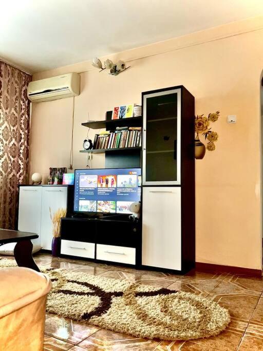 Ap 2 Cam Confortabile - Ab House Iasi Exteriör bild